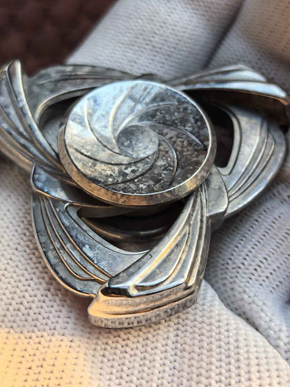 Morandi Crystallized Titanium