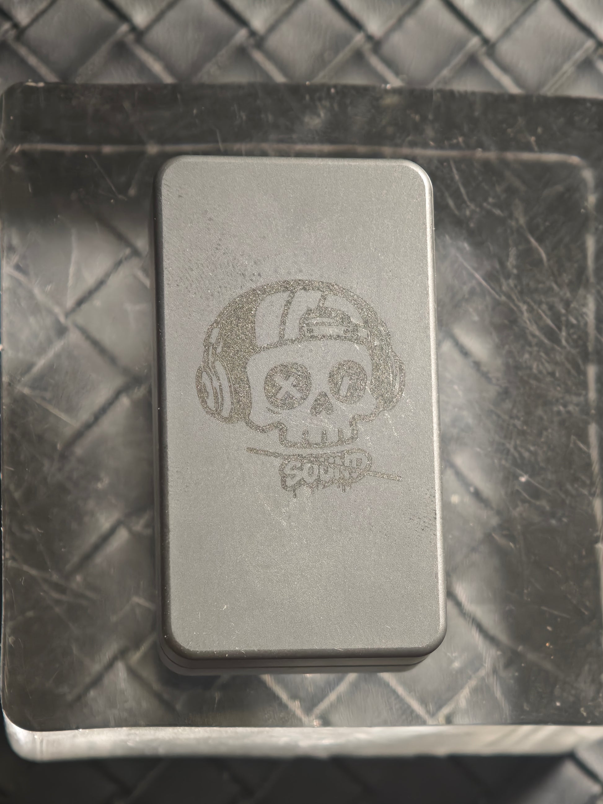 Mute Zirconium