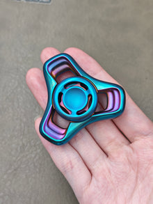 Folding Leaf Mini Zirconium
