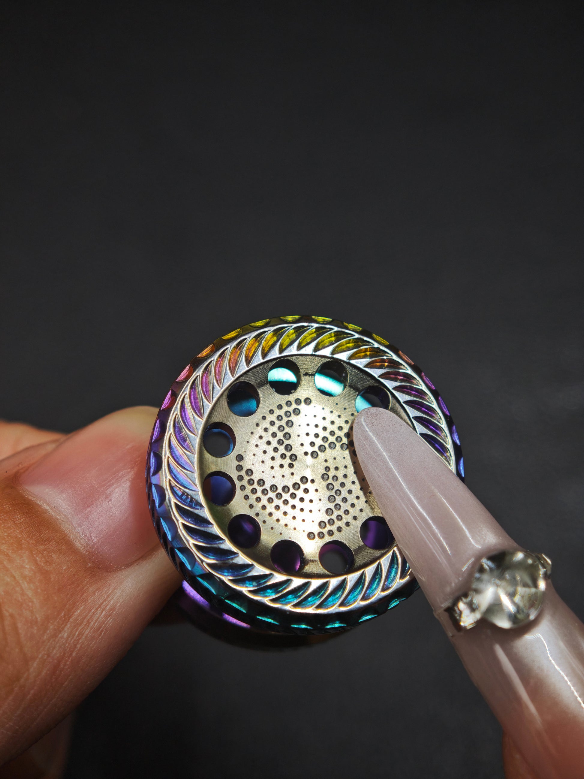 Qixuan Titanium