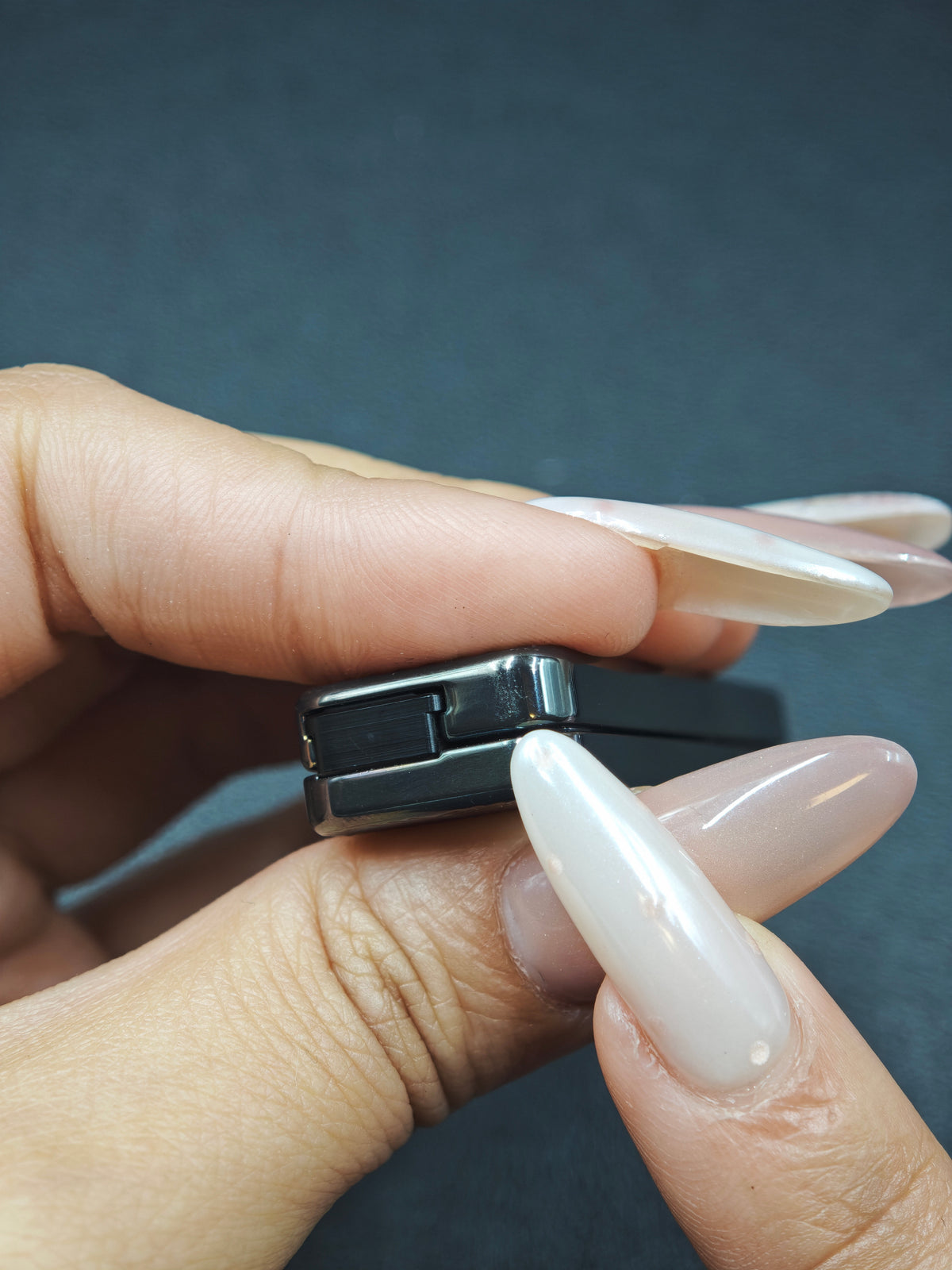 Tita Zirconium Oil Slick