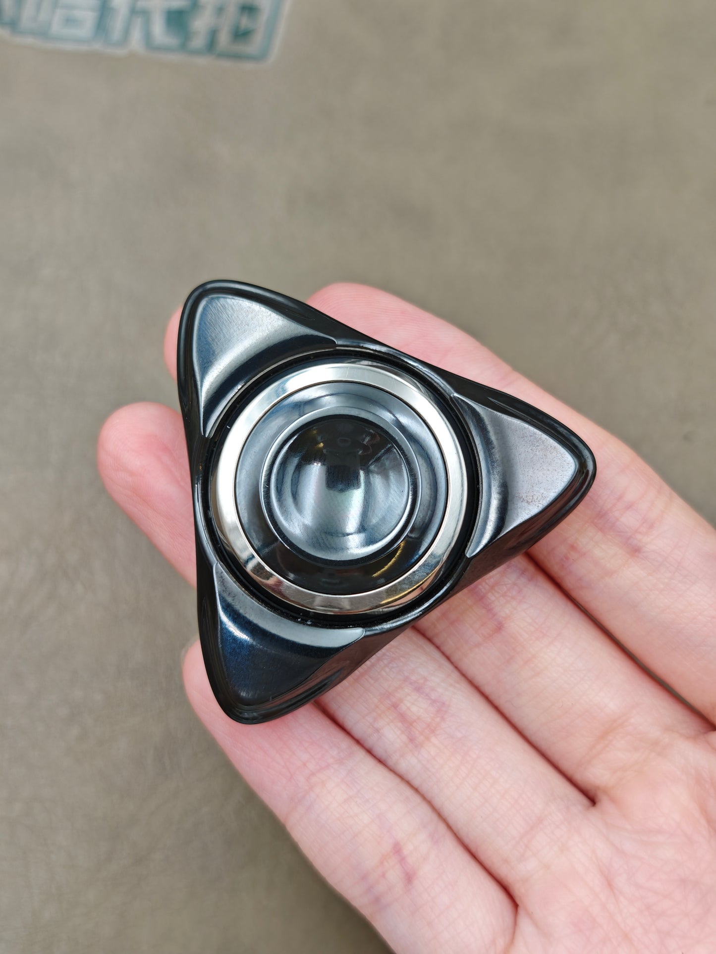 Spin Zirconium Polished