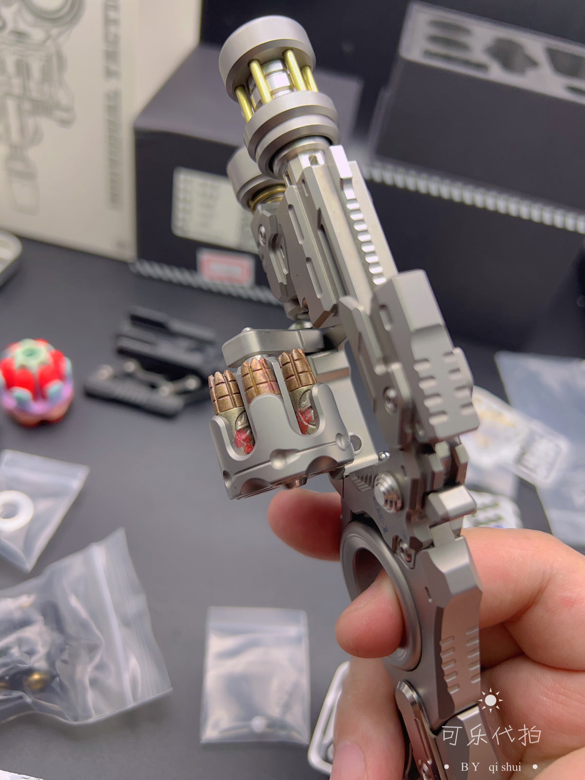 EDCELL Breaker Titanium