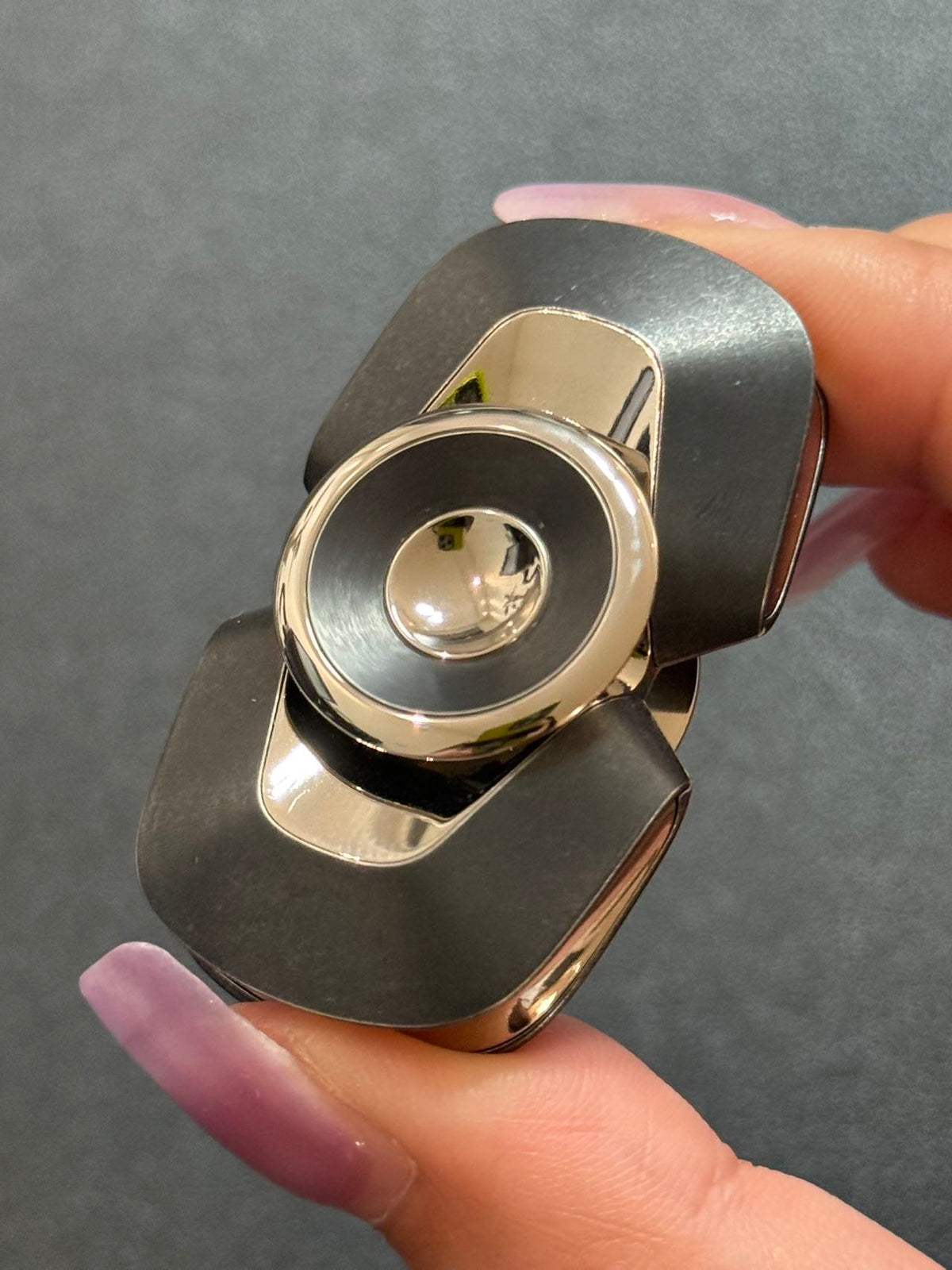 Lentic Stainless Steel