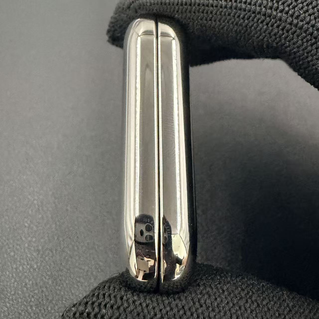 Floating Cloud Titanium Polished