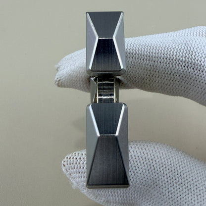 Tri Leaf Crossbone Stainless Steel