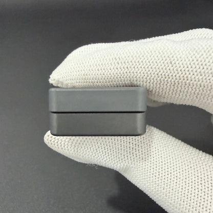 Mute Zirconium