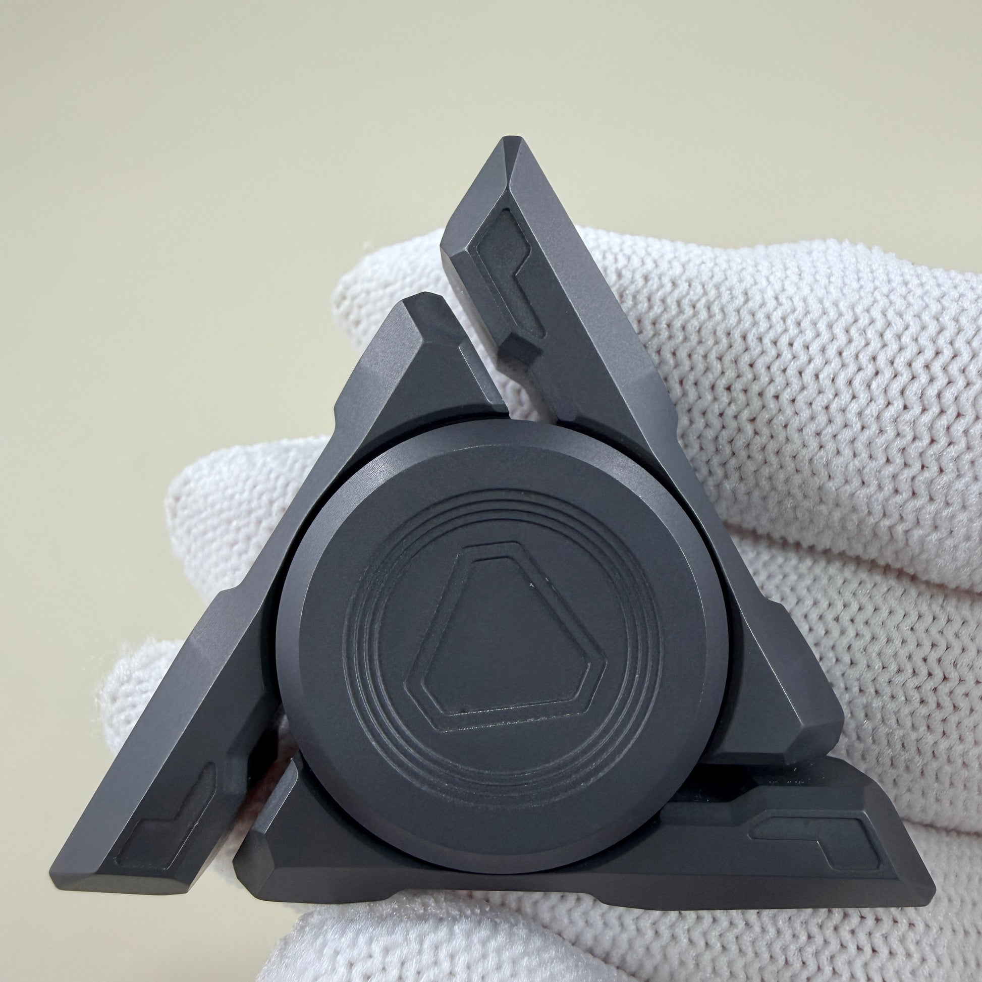 Tri Body Zirconium