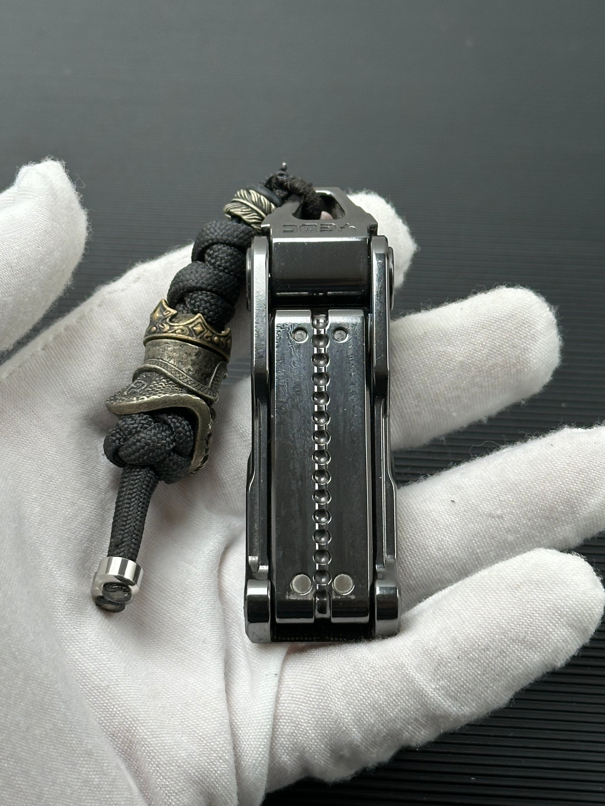 Razor Zirconium