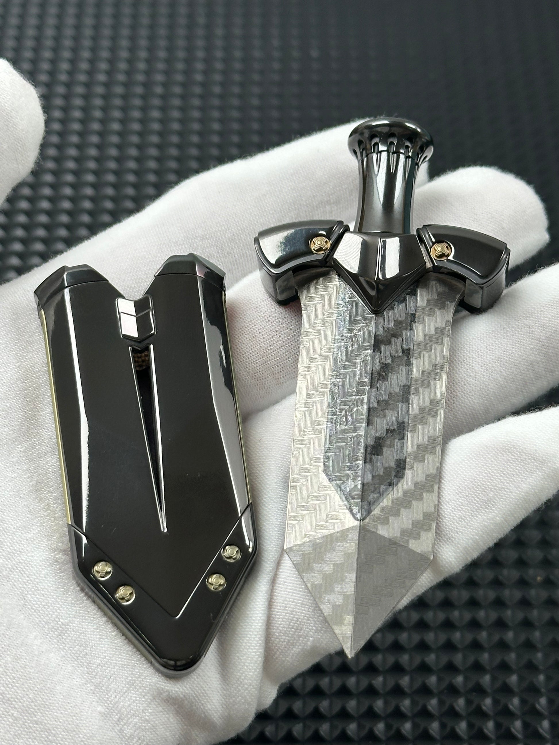 Aroundight Zirconium Polished