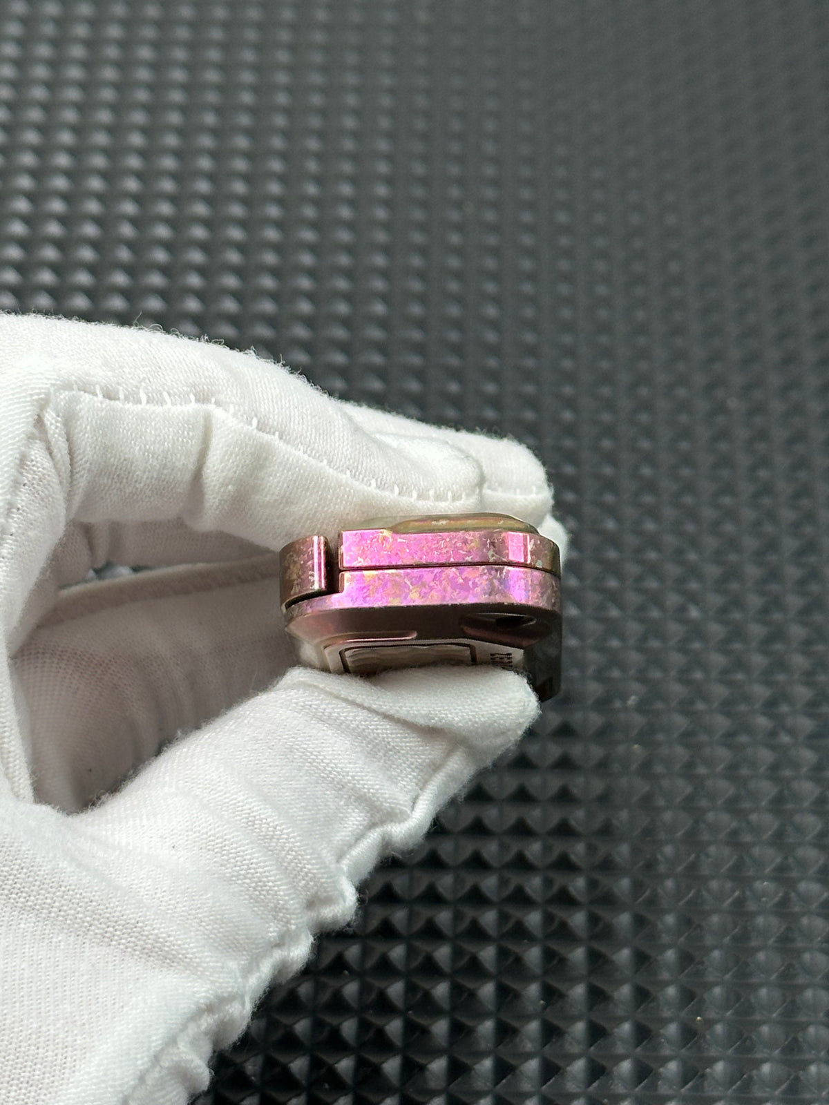 POP Crystallized Titanium