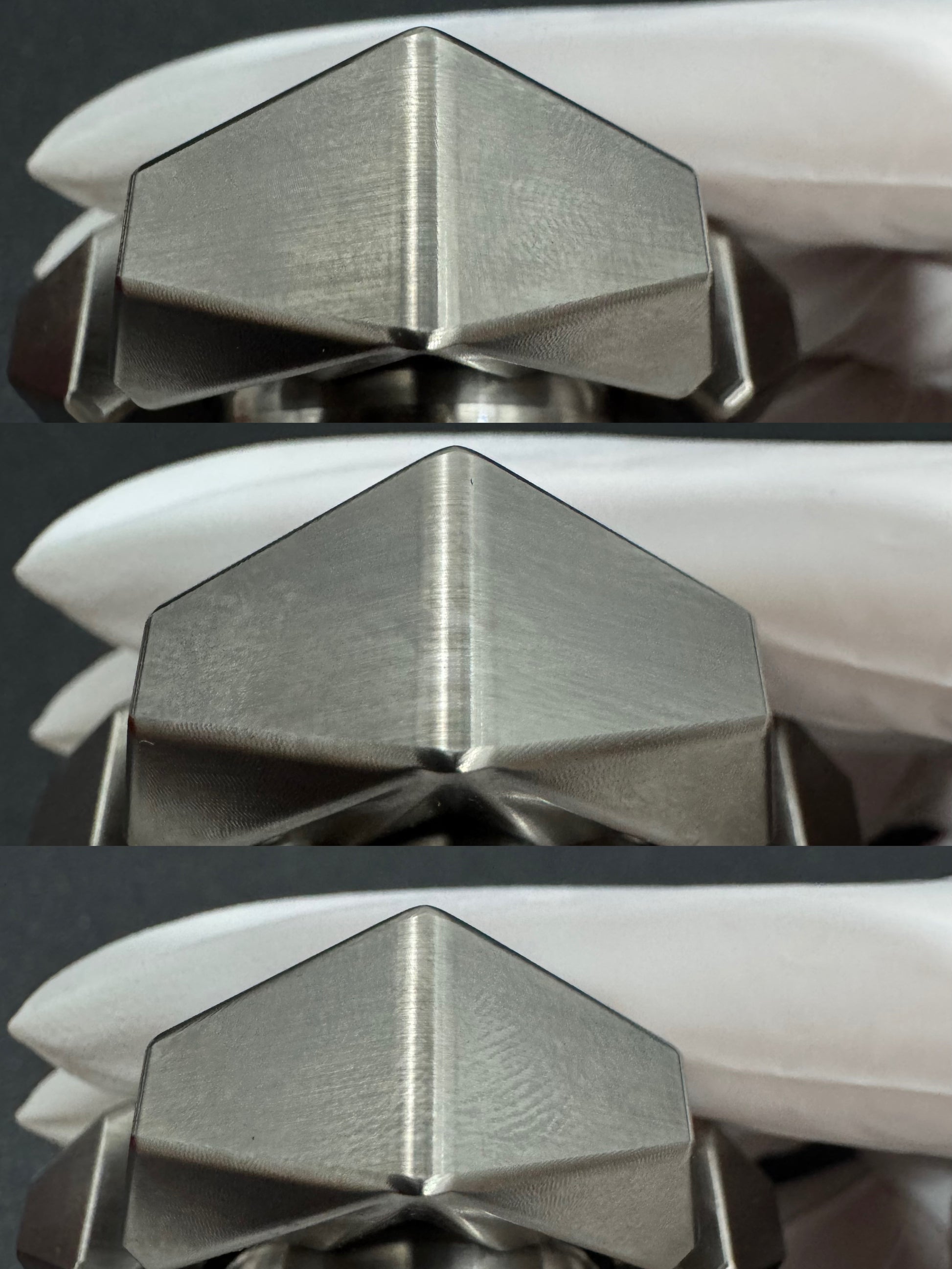 Tri Leaf Crossbone Titanium