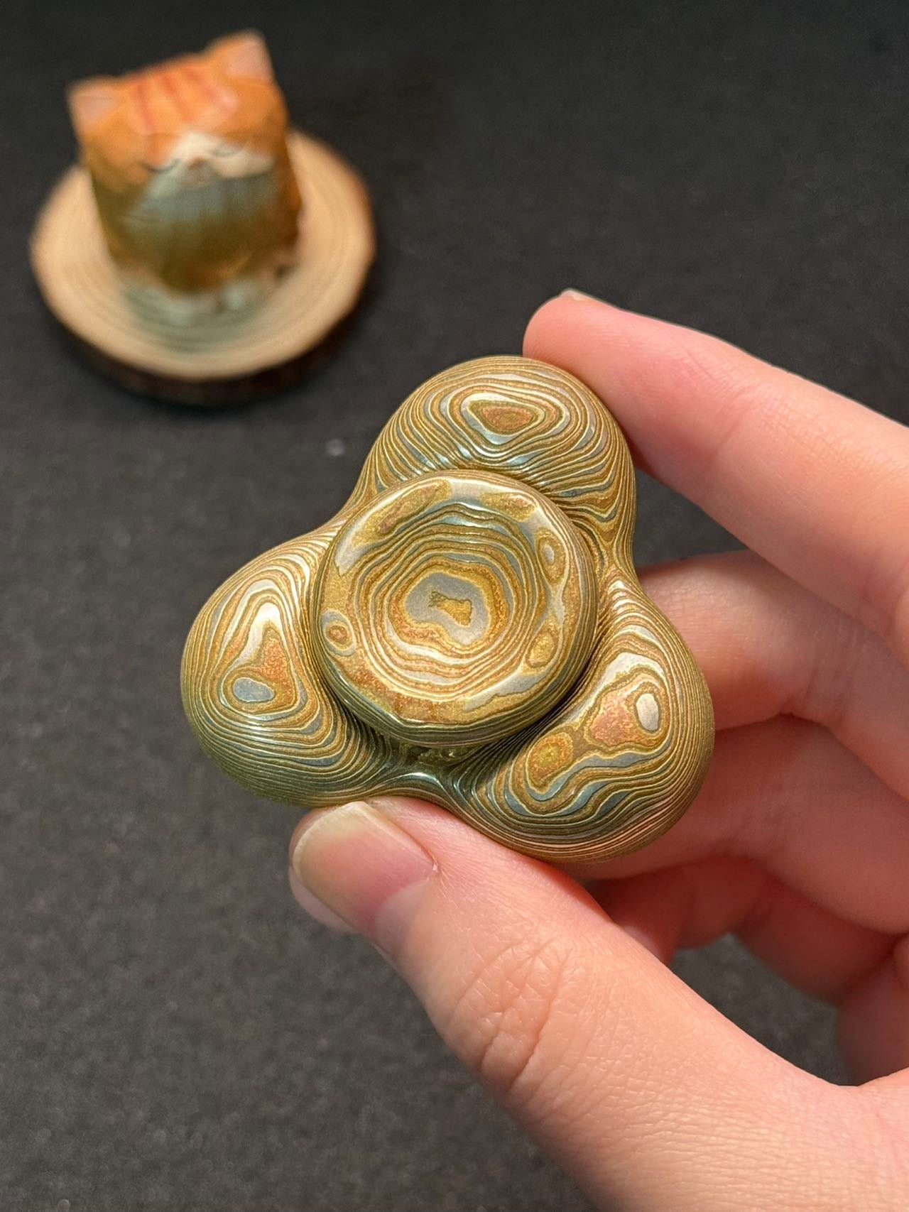 Three-Leaf Cell Mokume