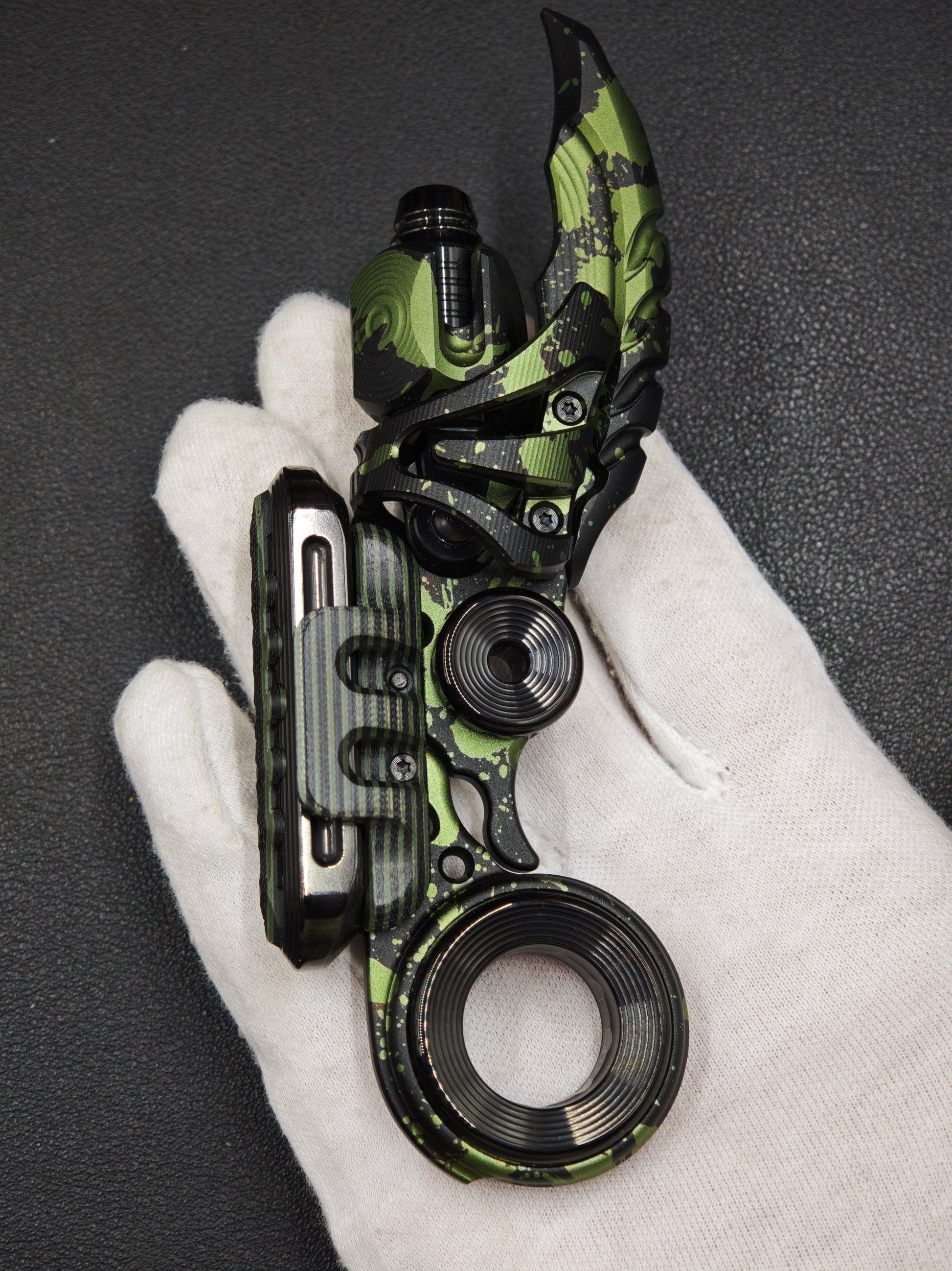 EXOSKELETON G10 Green Black Bone Core Stainless Steel