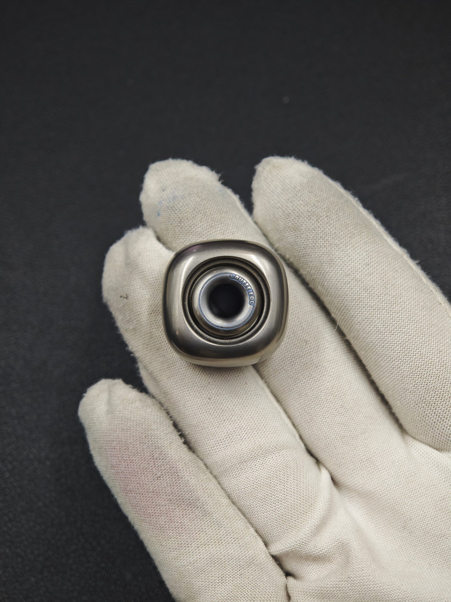 Sugar Cube Titanium