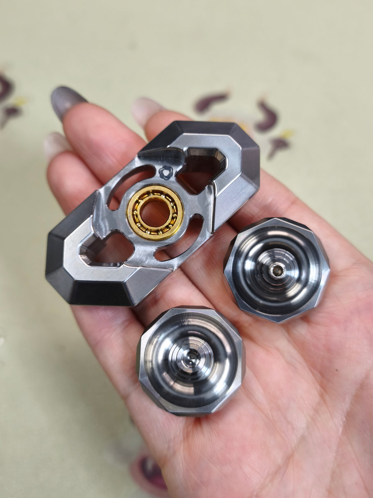 Crystal Twin Leaf Titanium Machine Finished