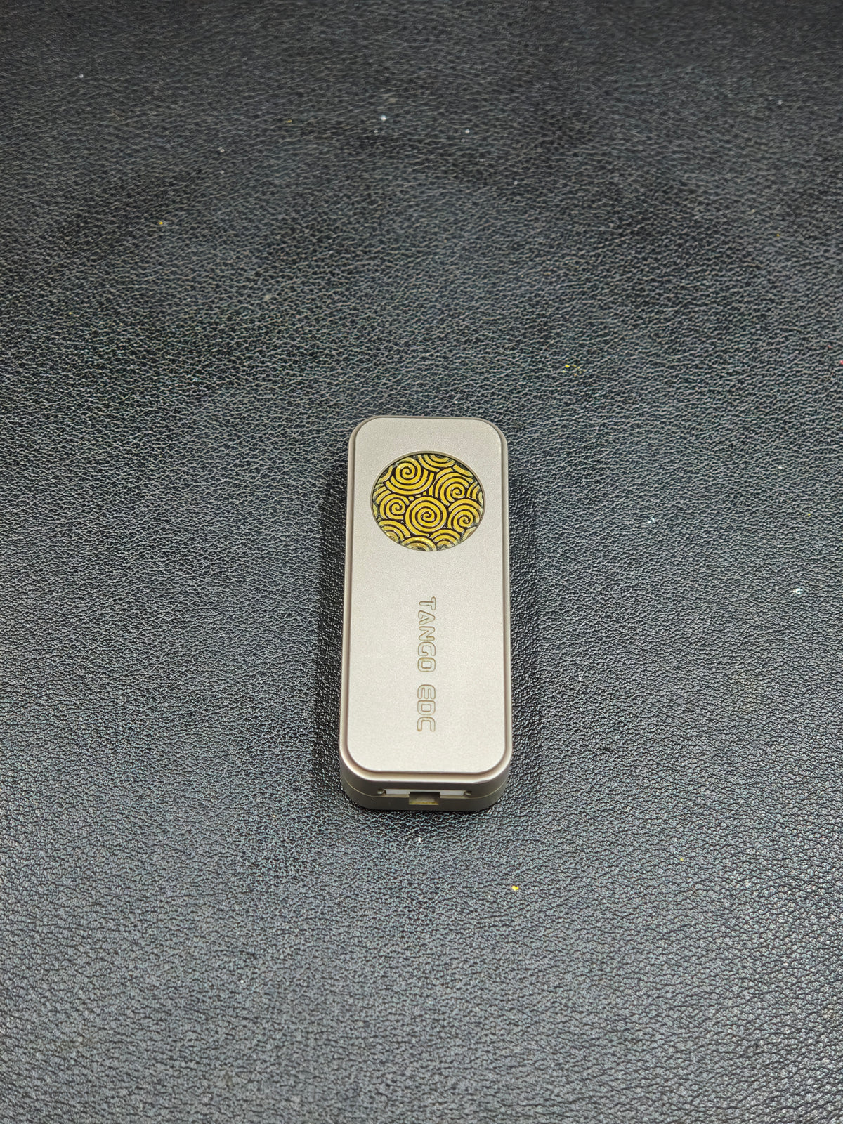 Sugar Cube Titanium