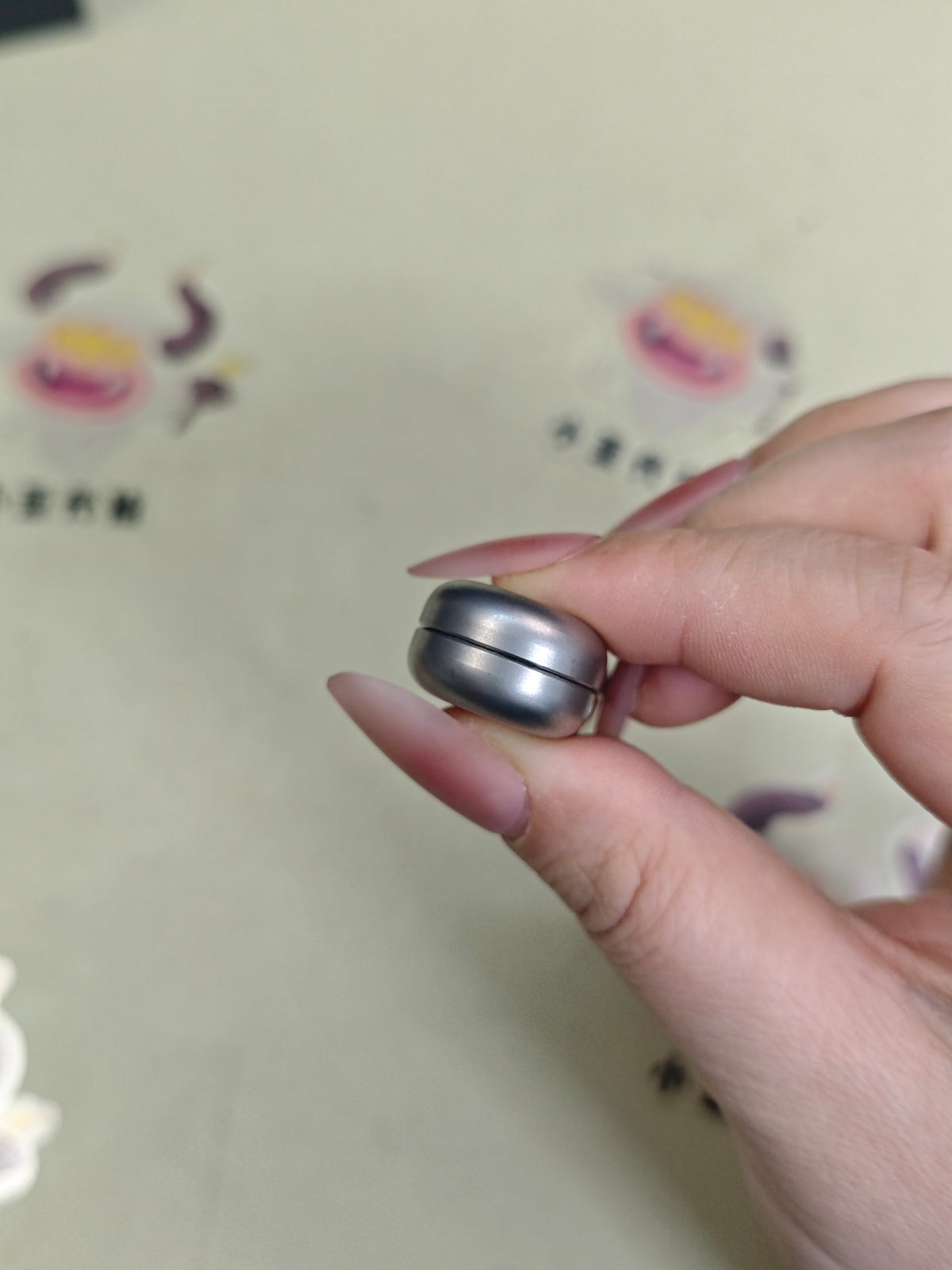 Floating Cloud Titanium