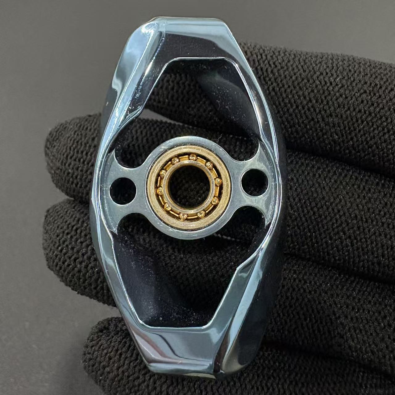 Er Niu Zirconium