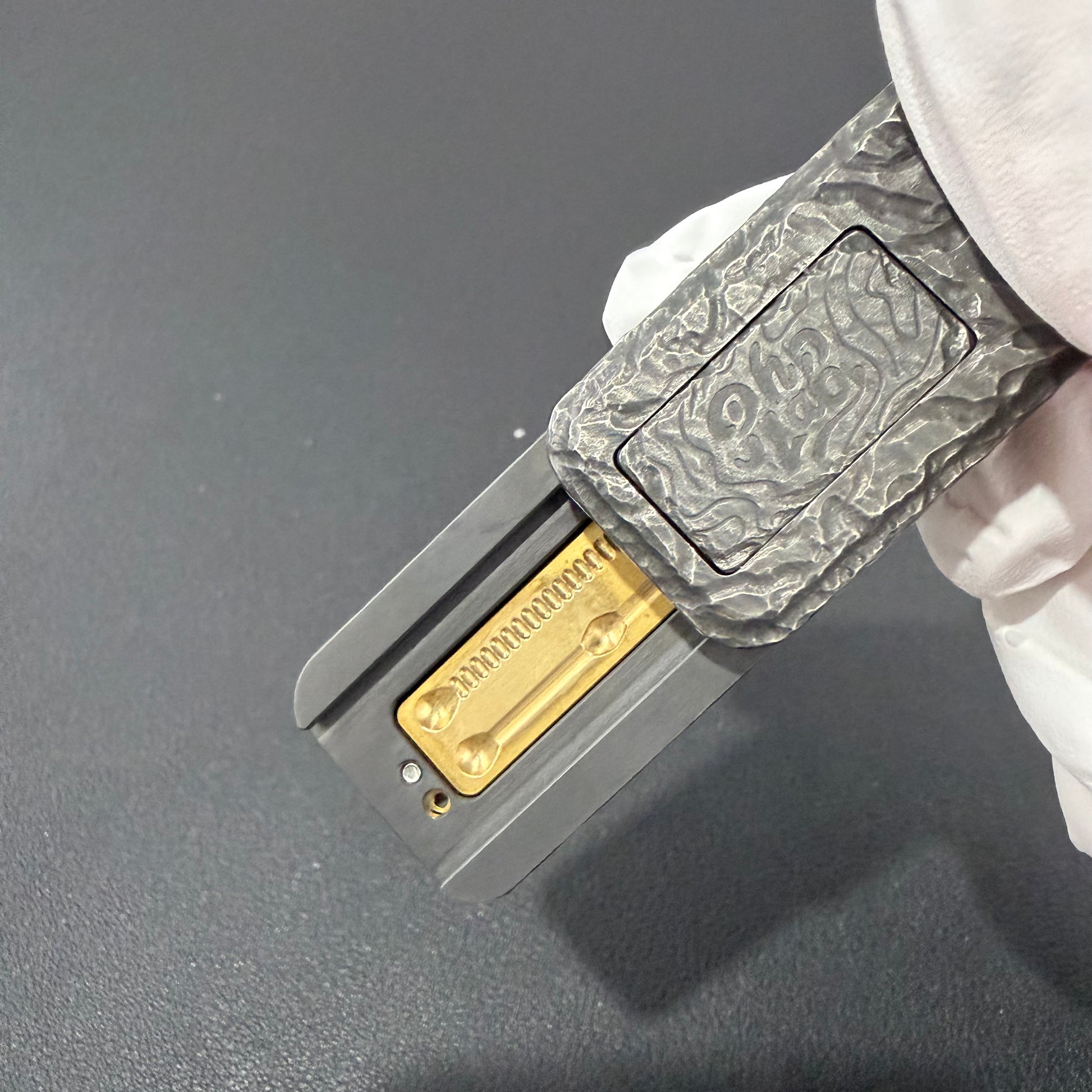 Pursuit Zirconium Stone Textured