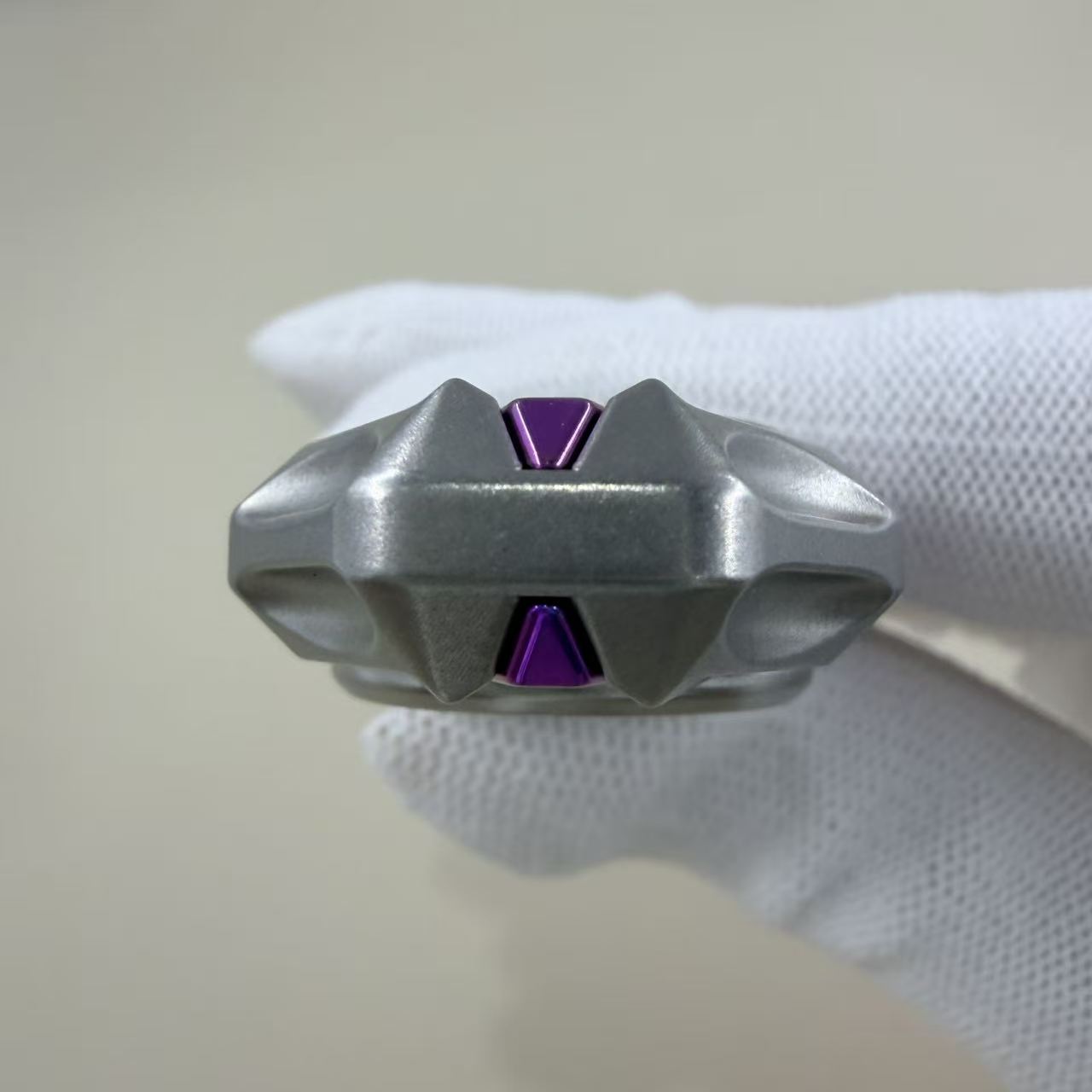 Spin Titanium Stainless Steel