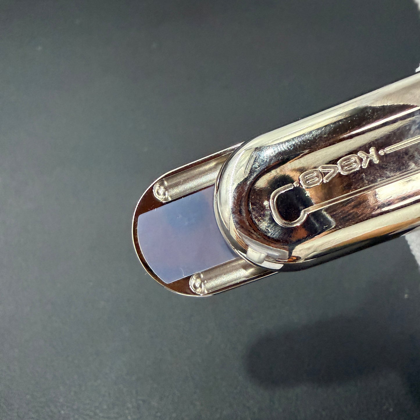Floating Cloud Titanium