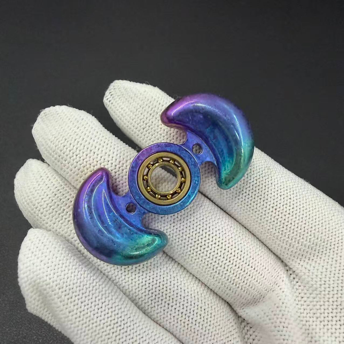 Edan Crystallized Titanium