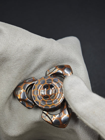Toothless Mini Pearl White Superconductor Brushed