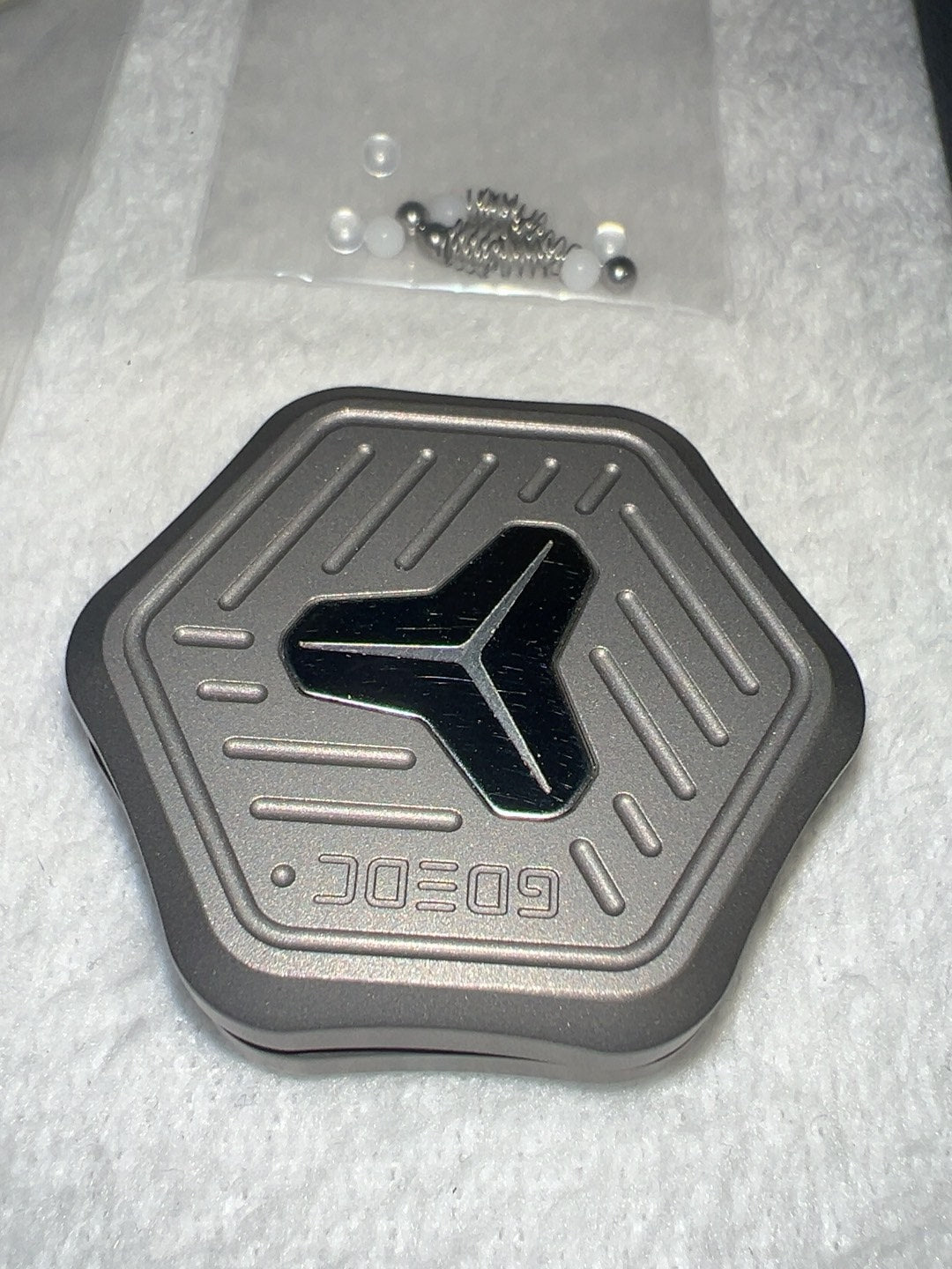 Gladiator Magnetic Titanium