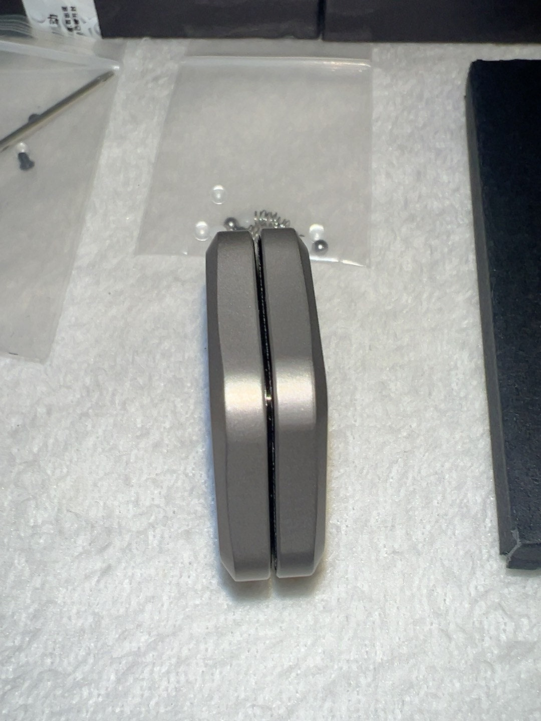 Gladiator Magnetic Titanium