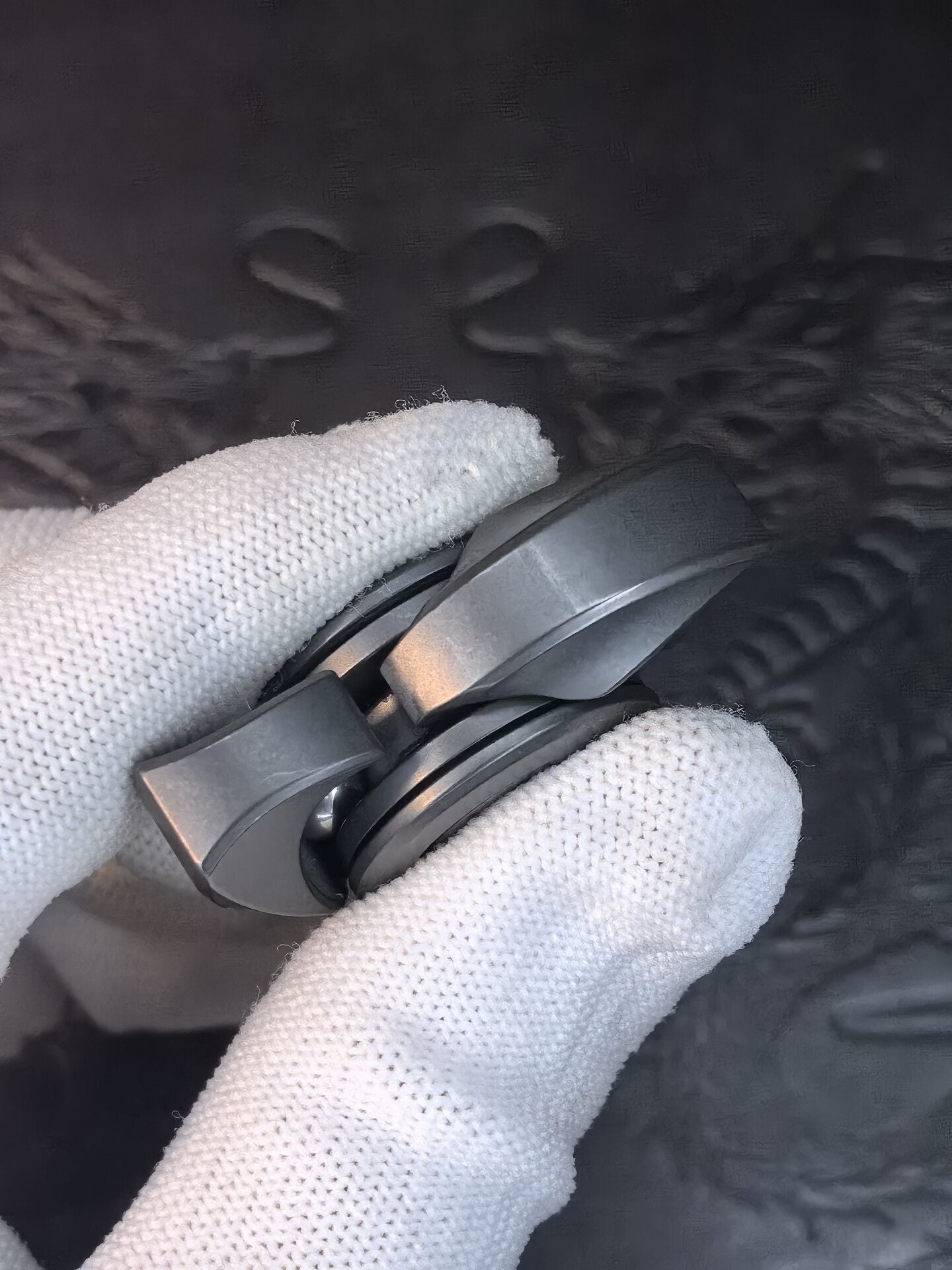 Ball Shark Zirconium