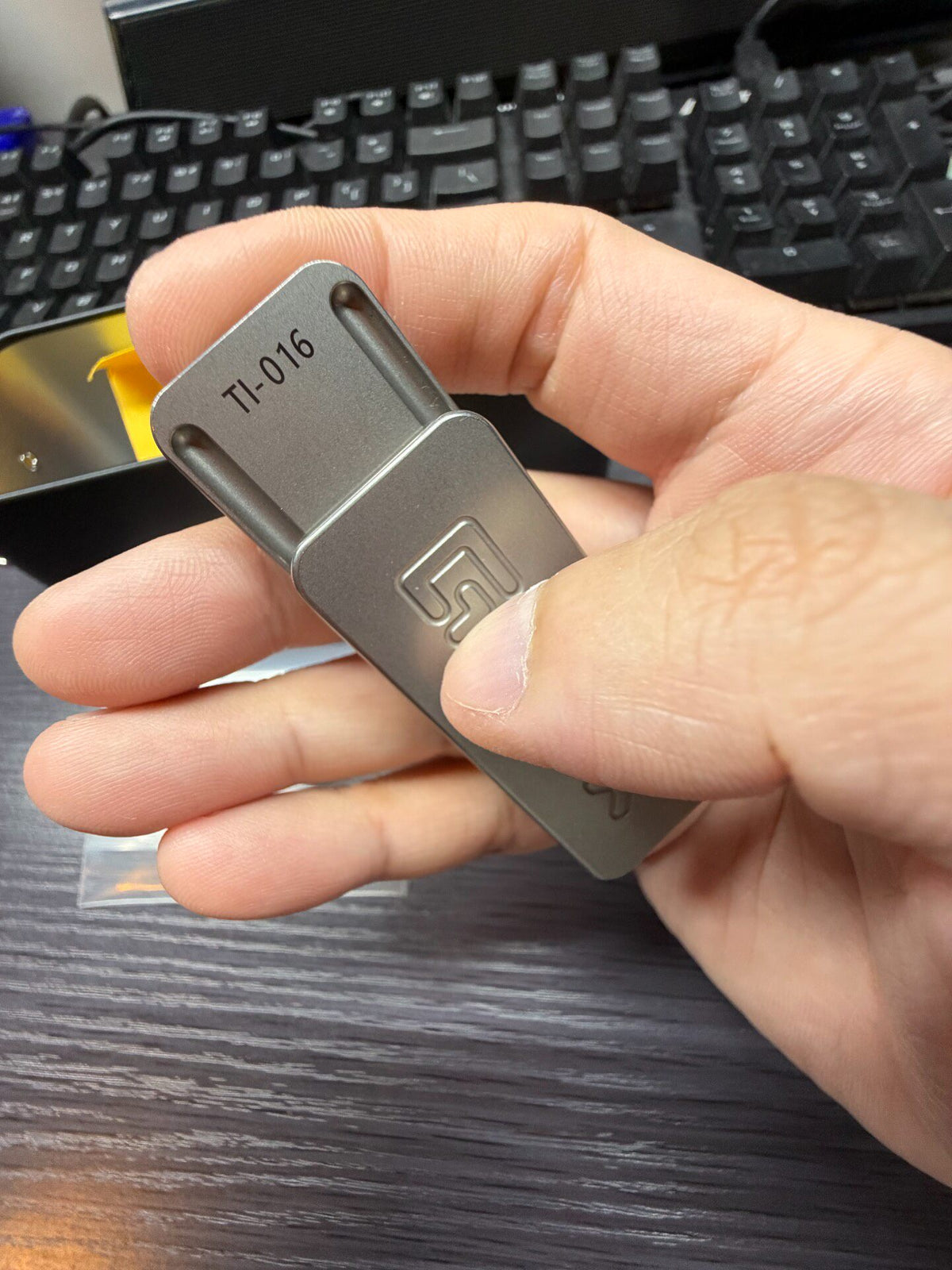 Mini Brick Titanium Limited Edition