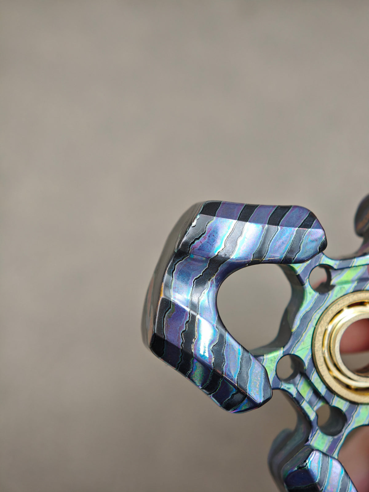 Explorer Zircuti