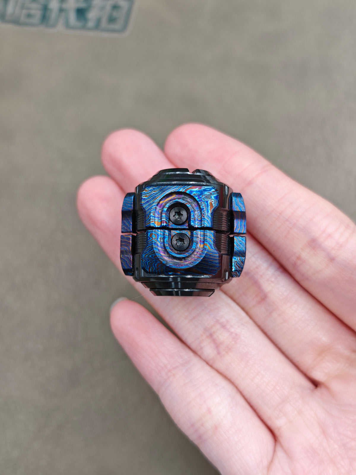SHAKE Zircuti