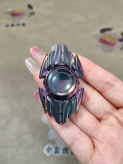 Dark Shell Opening Zirconium Oil Slick