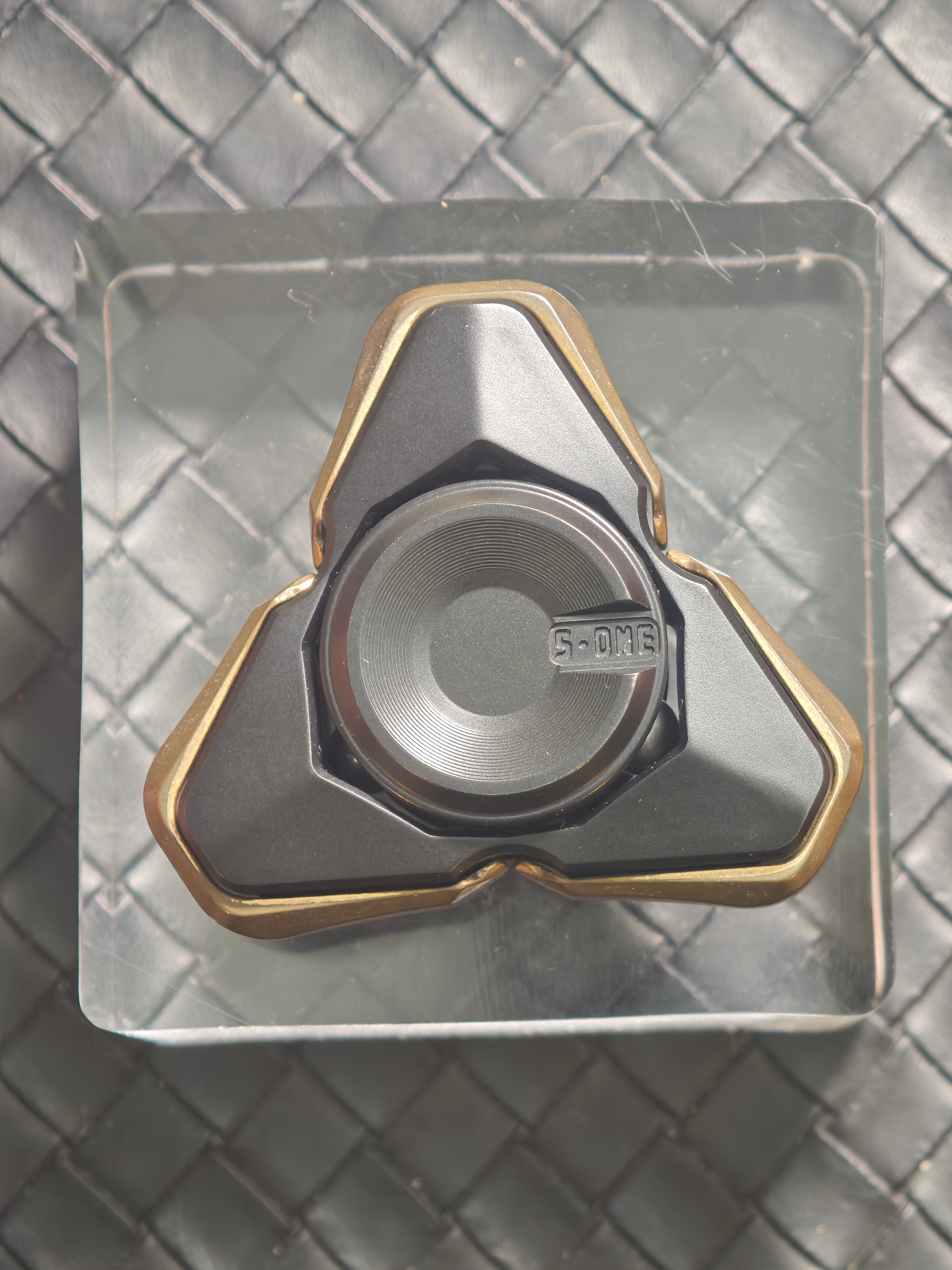 Garlic Copper Resin Titanium