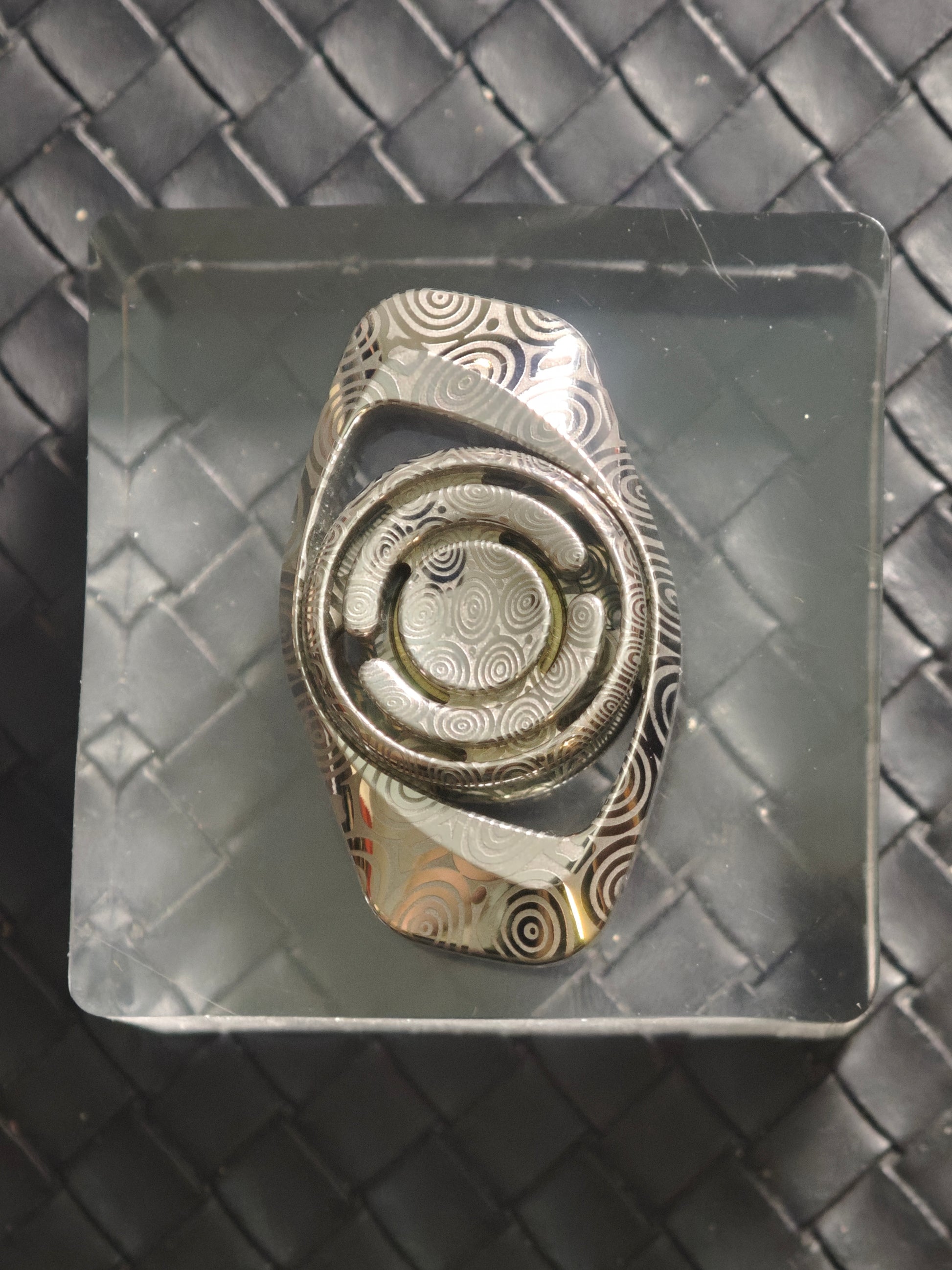 Phantom Dual Leaf Stainless Steel