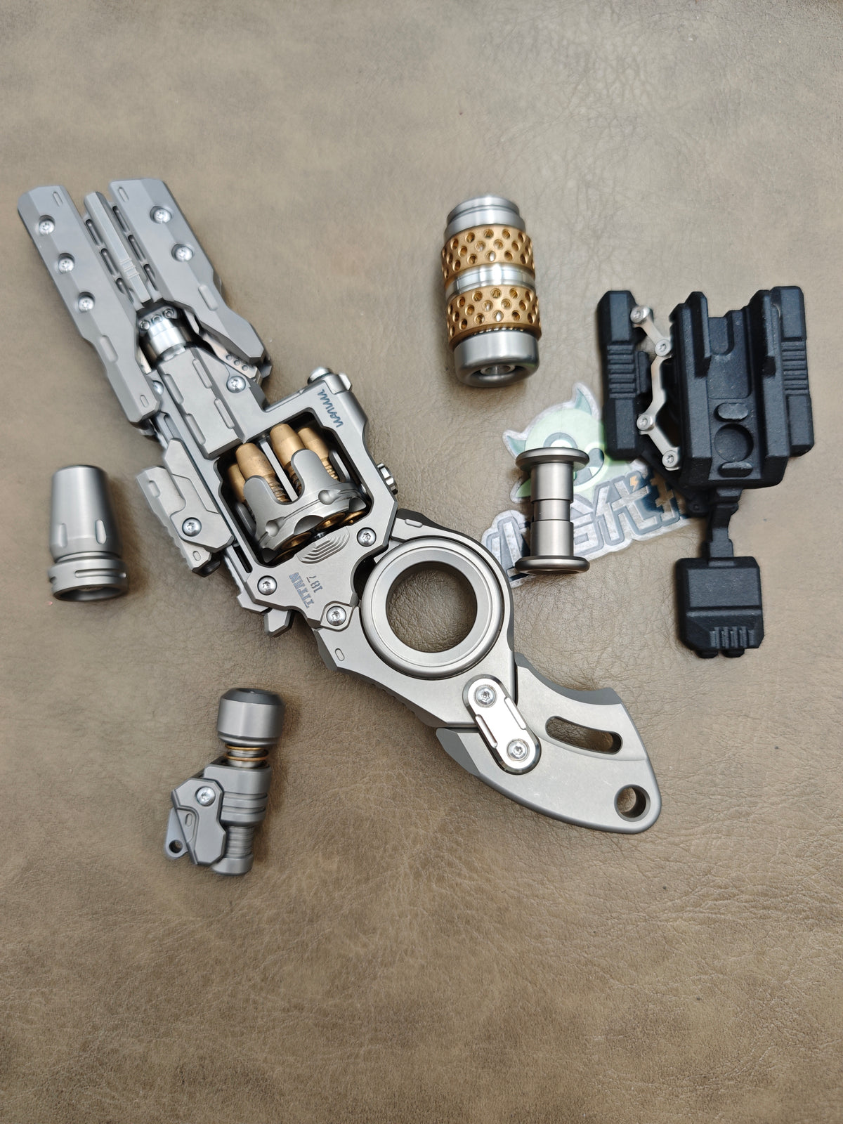 EDCELL Breaker Titanium