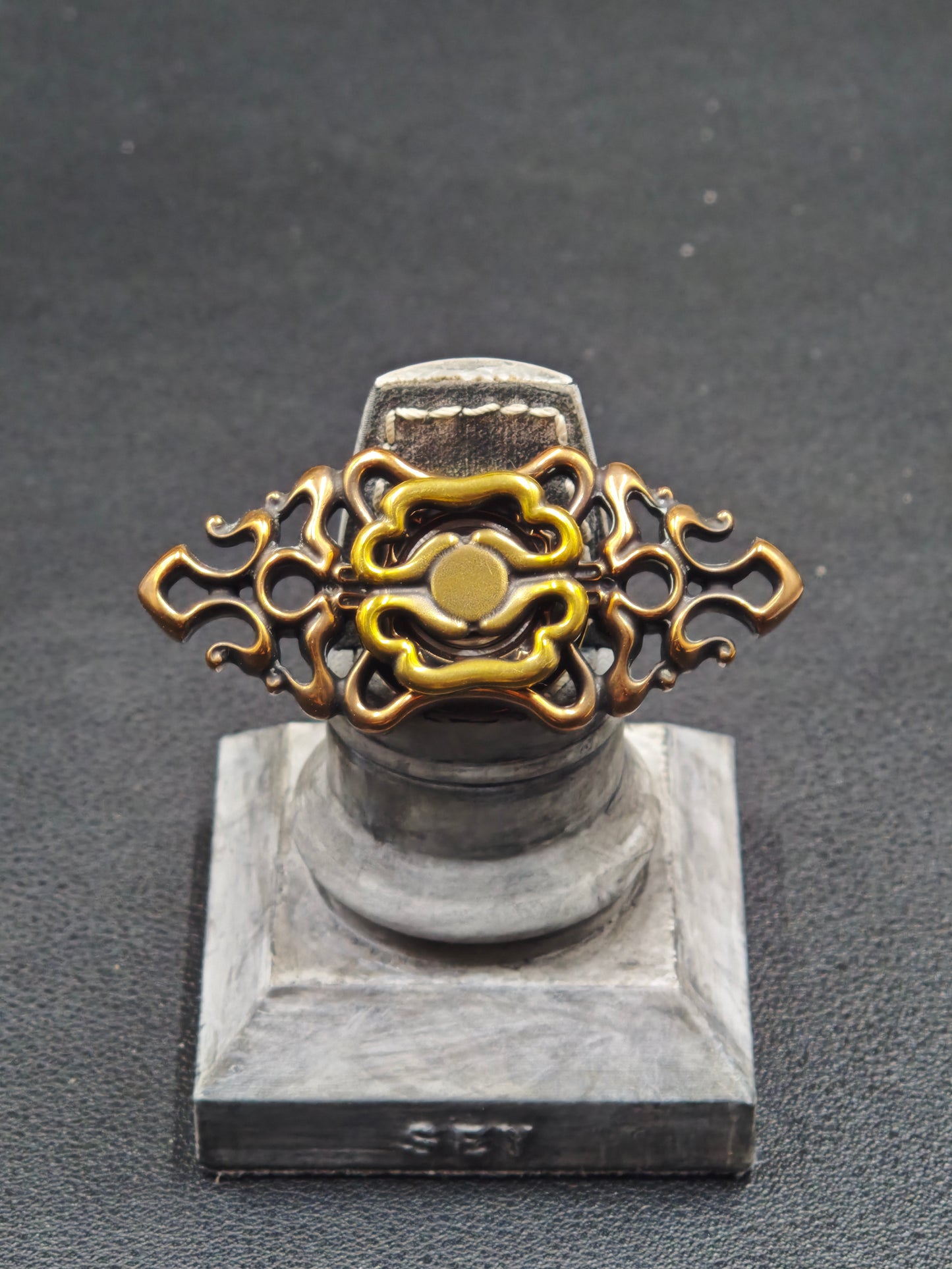 Flowing Cloud Brass