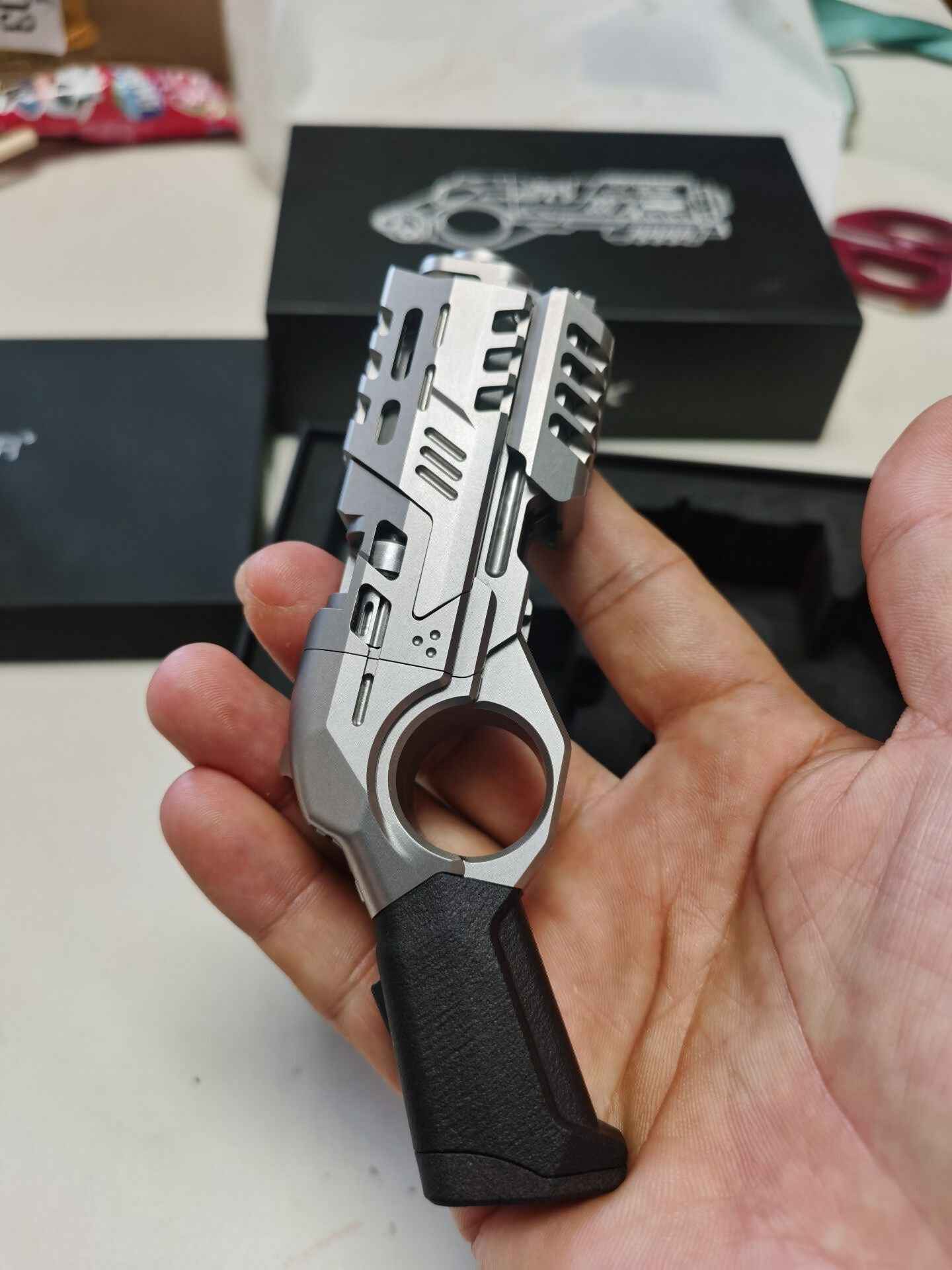 Punnk Titanium
