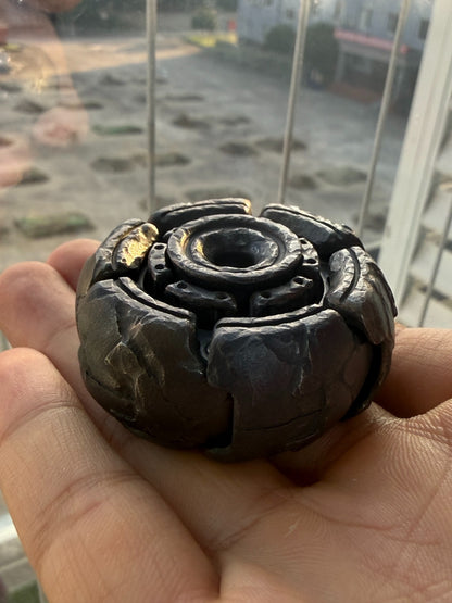 Pillbug Titanium Limited Edition