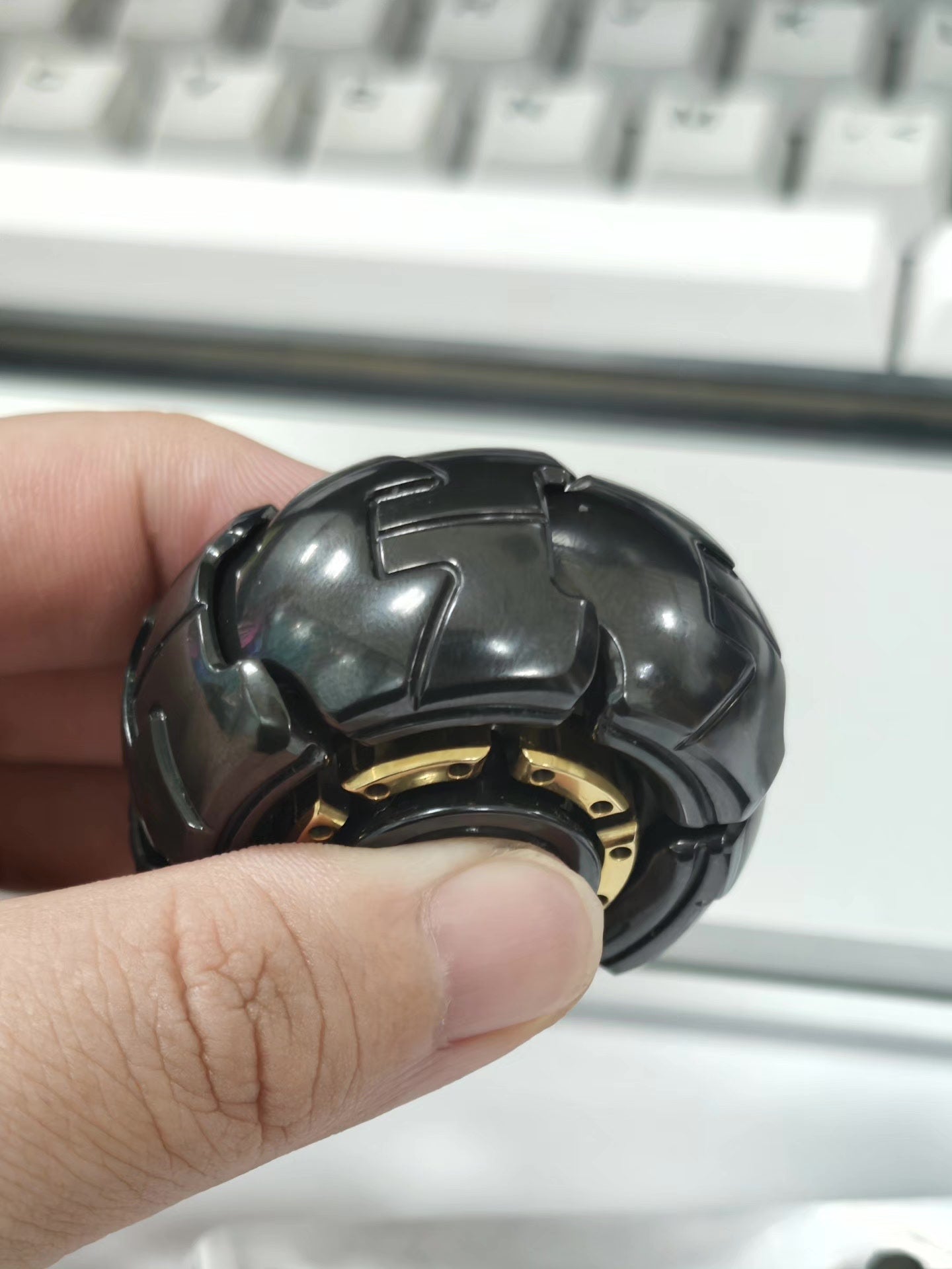 PILLBUG Zirconium Limited Edition