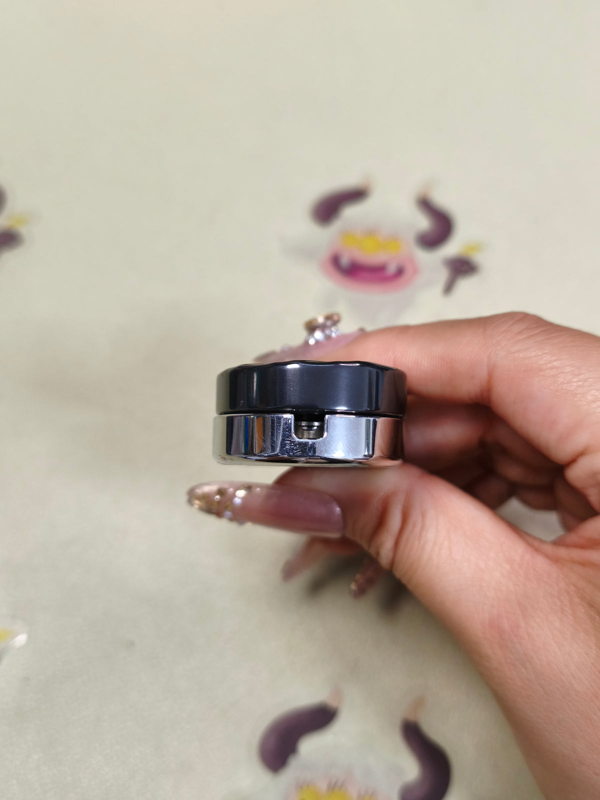 Suididaxiao Le Zirconium