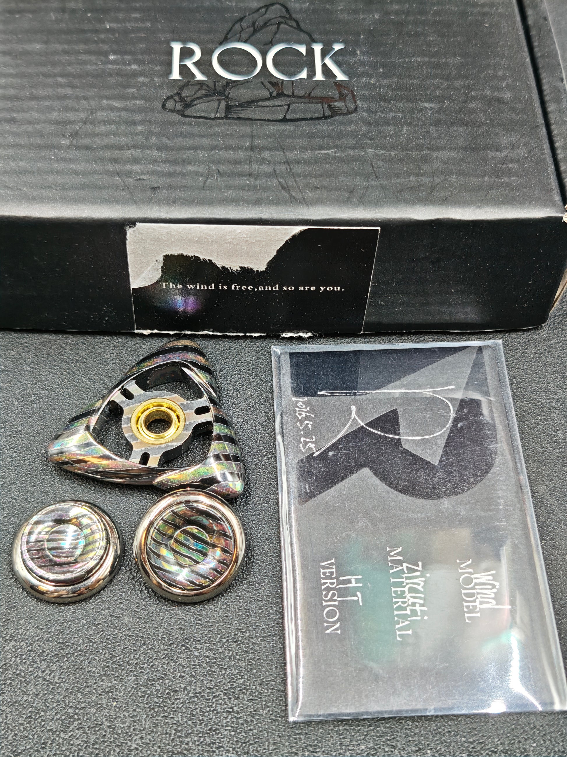 Wind Zircuti