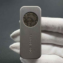 Sugar Cube Titanium