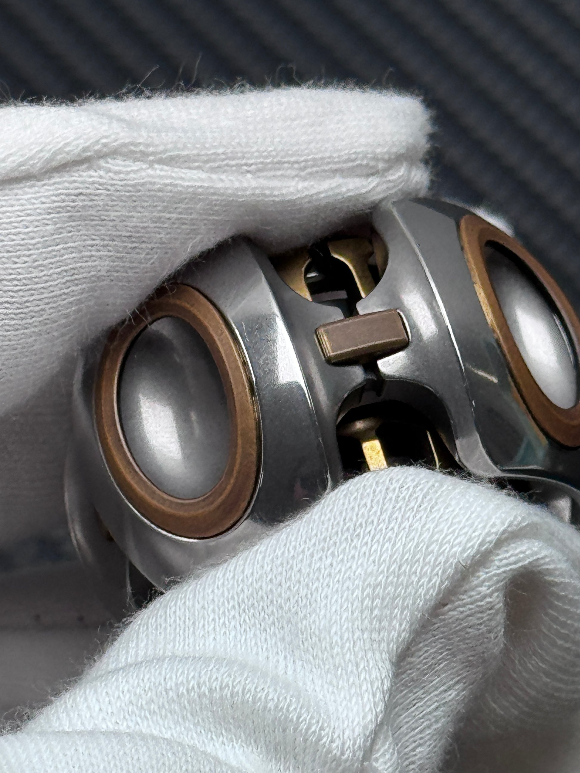 Noiz O Brass Stainless Steel