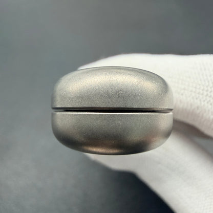Floating Cloud Titanium