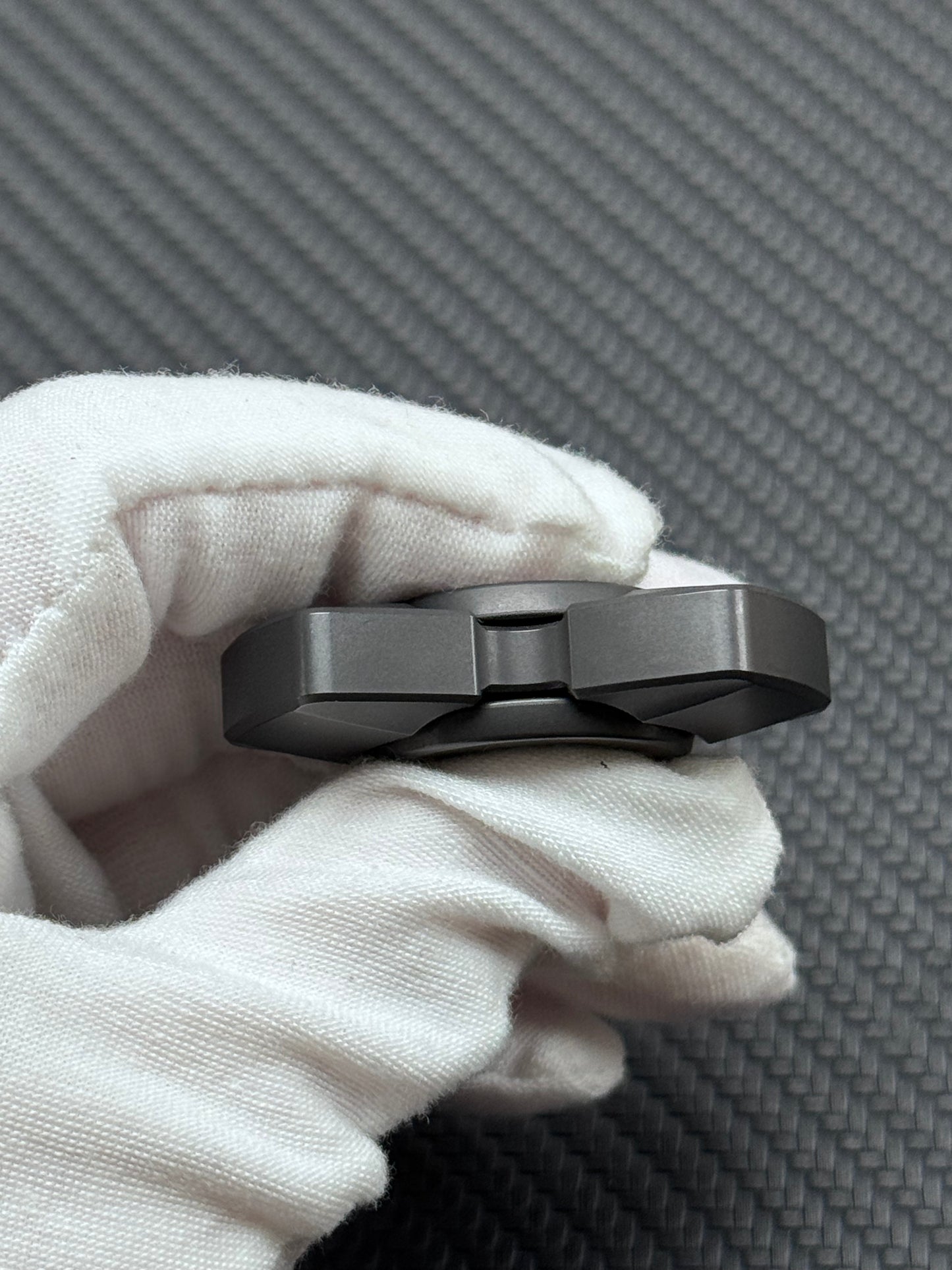 Gentle Breeze Bearing Cap Zirconium