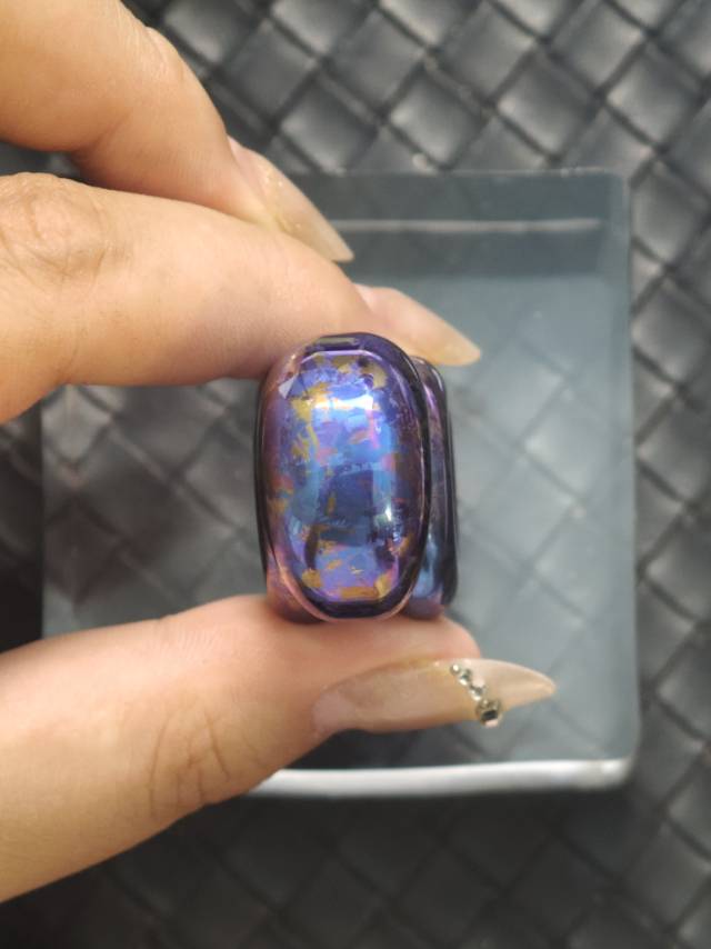 Edan Crystallized Titanium