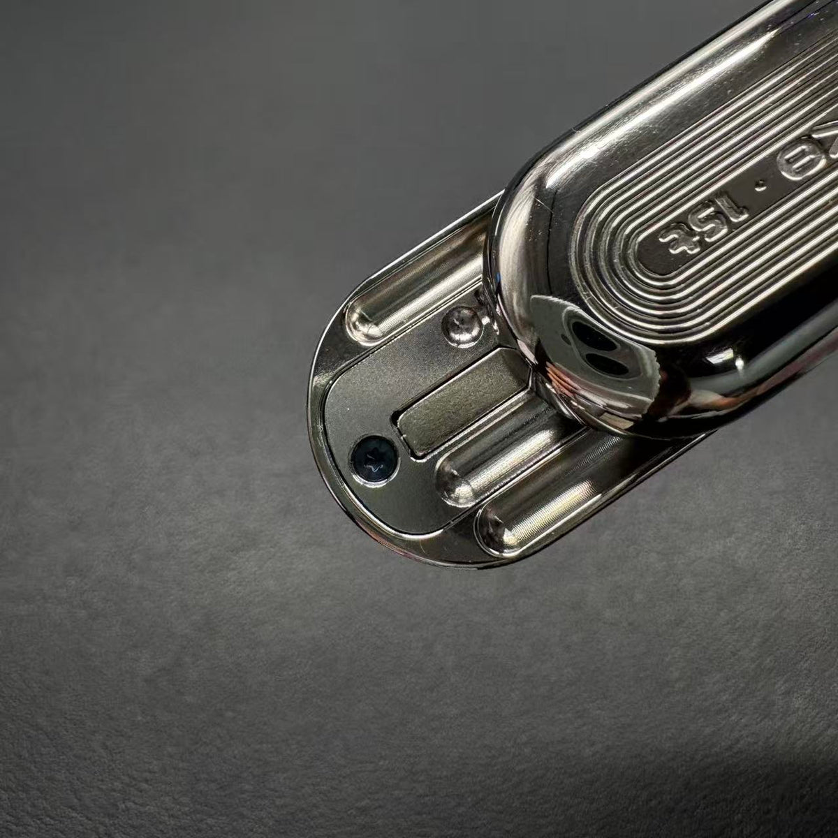 Floating Cloud Titanium Polished